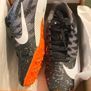 Nike Zoom Rival S9 Kids SZ 4Y NEW IN BOX